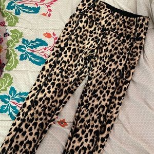 Victoria Secret Cheetah Print Workout Leggings